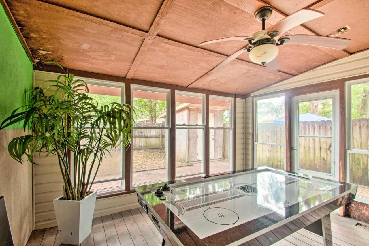 2-Story Pensacola Home With Game Room And Private Yard מראה חיצוני תמונה