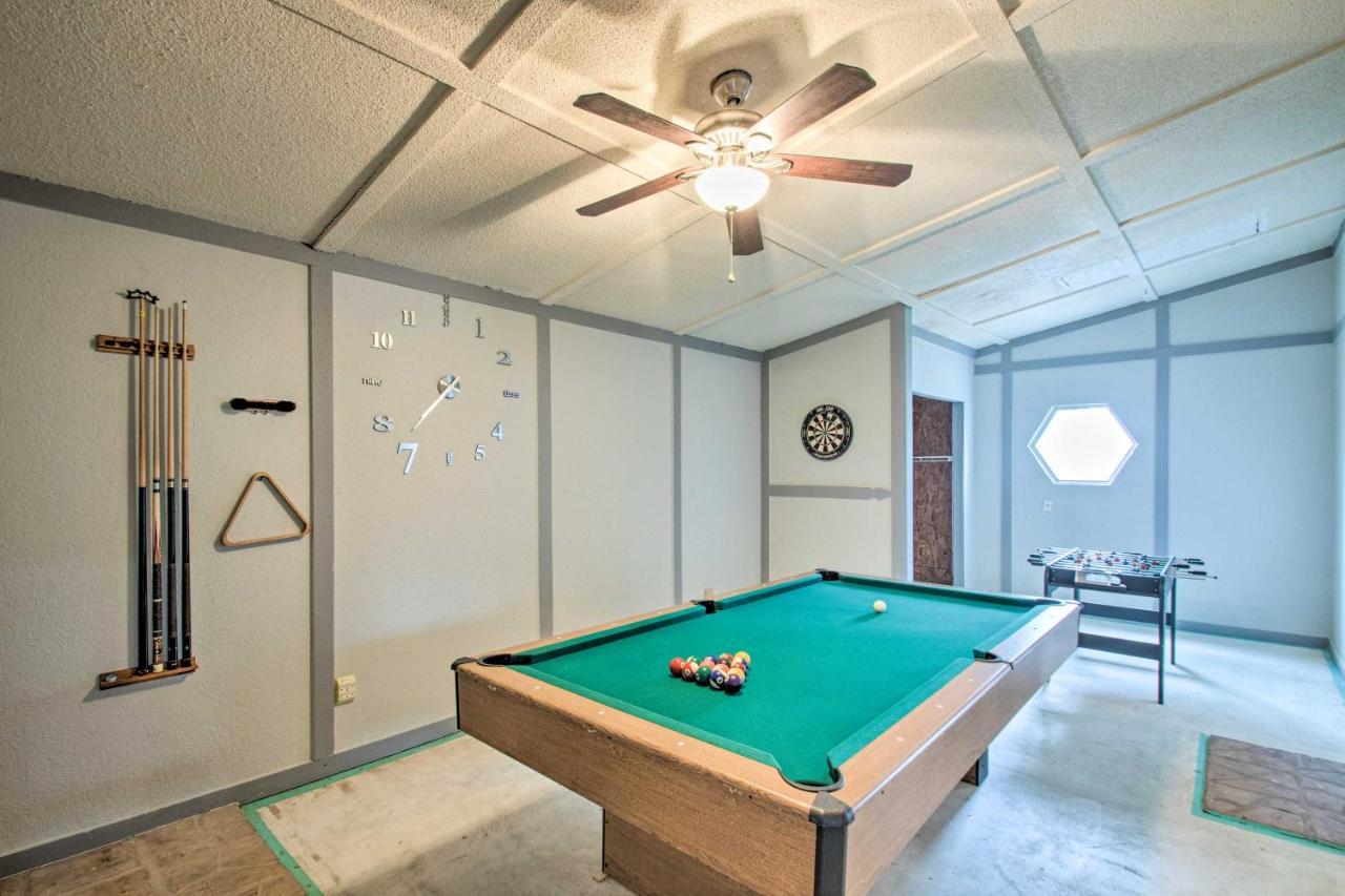2-Story Pensacola Home With Game Room And Private Yard מראה חיצוני תמונה
